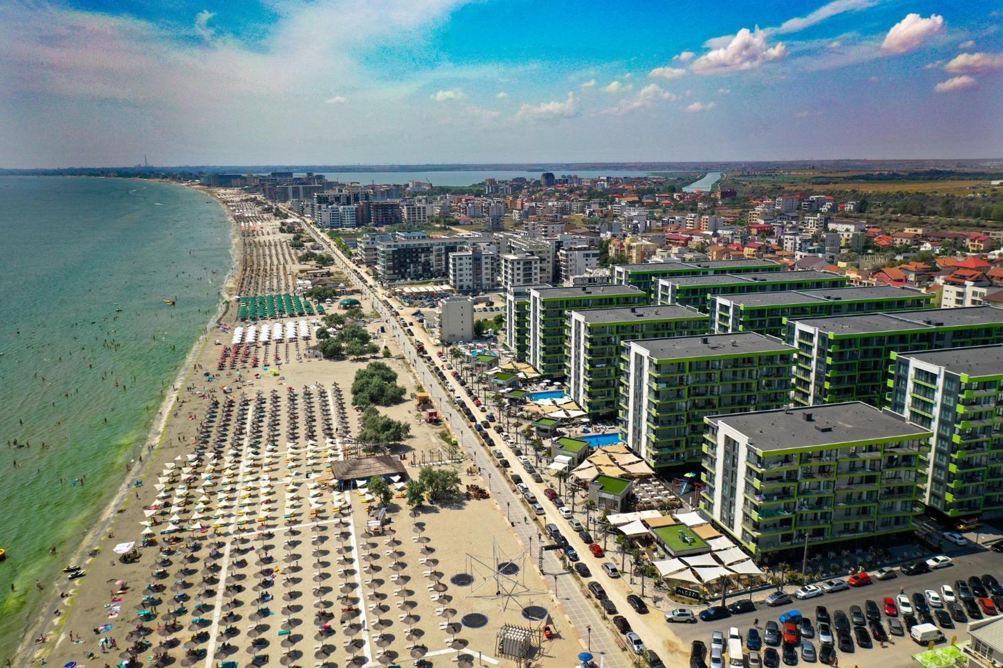Eka Studio - Pool & Spa Beach Resort Năvodari Exteriér fotografie