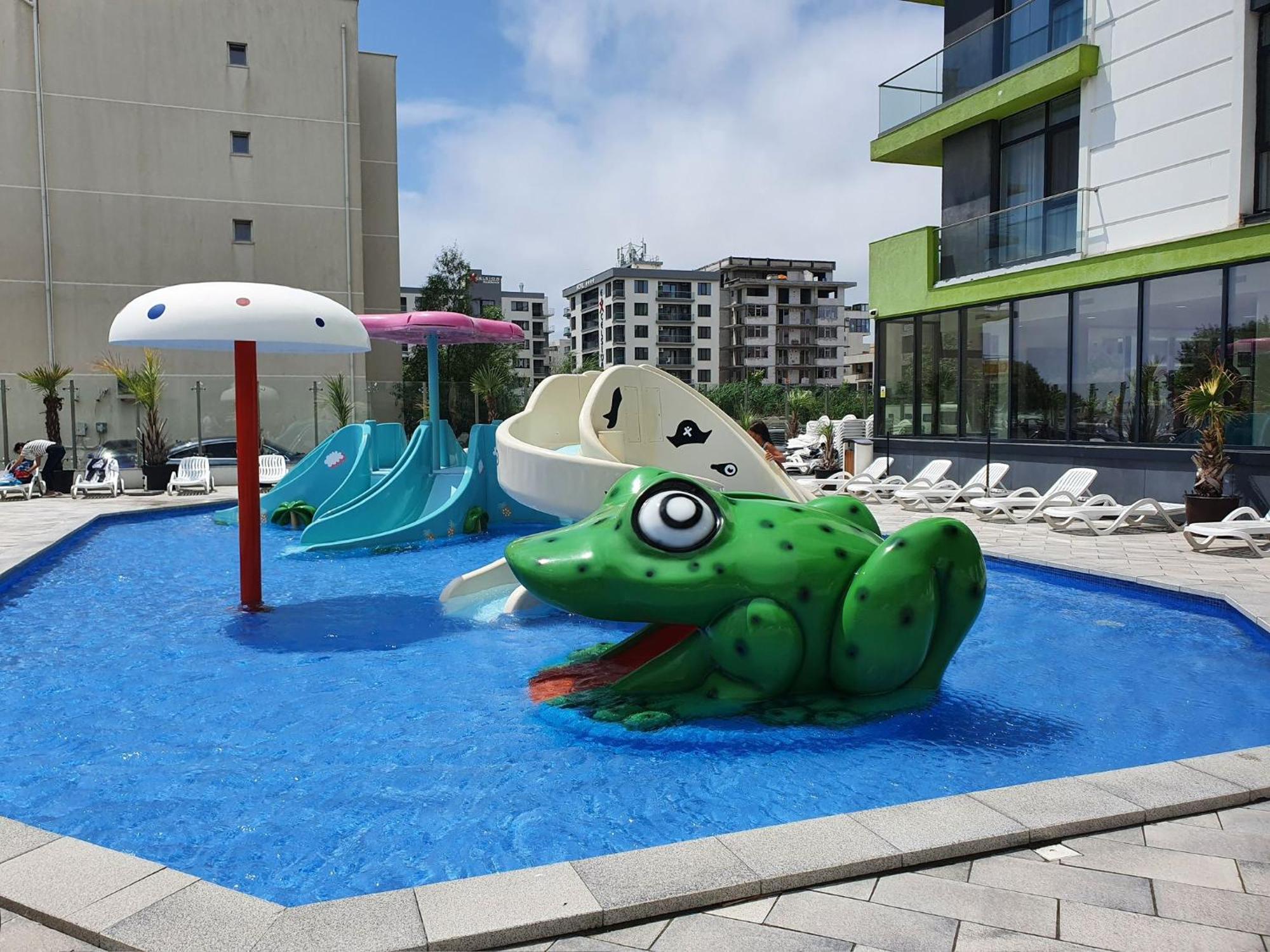 Eka Studio - Pool & Spa Beach Resort Năvodari Exteriér fotografie