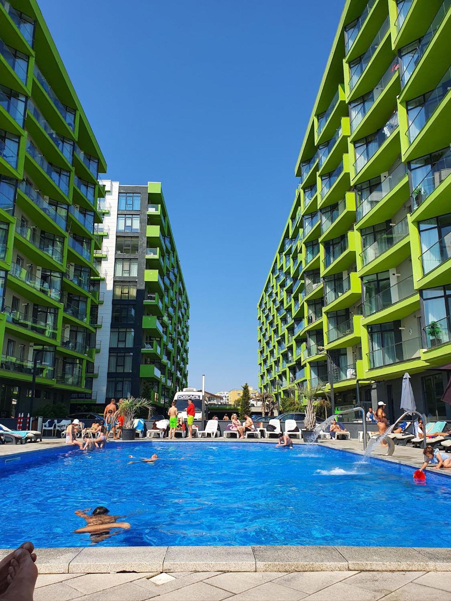 Eka Studio - Pool & Spa Beach Resort Năvodari Exteriér fotografie